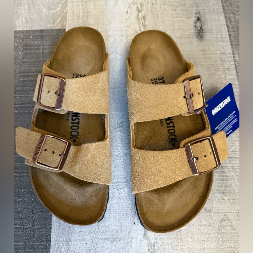 Arizona Soft Suede
Sandal
BIRKENSTOCK® size US6